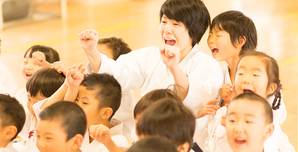 子どもたちの成長を後押しする実力派の指導陣